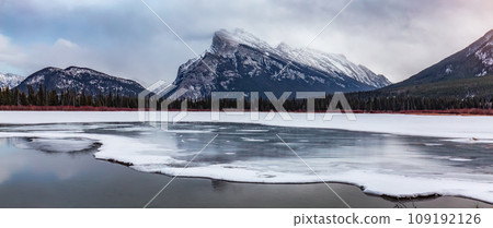 Canadian Mountain Landscape in Winter Season. Banff, Alberta, Canada. Mt Rundle 109192126