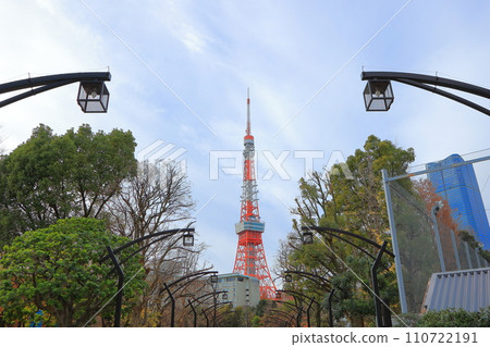 Tokyo Tower seen from Shiba Park, Minato Ward, Tokyo 110722191