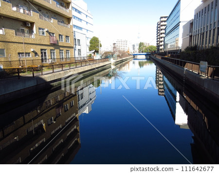 "Oshima River West Branch" flowing through Koto Ward, Tokyo 111642677