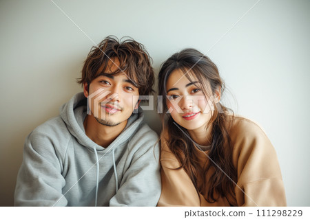 Fashionable Asian man and woman couple portrait 111298229