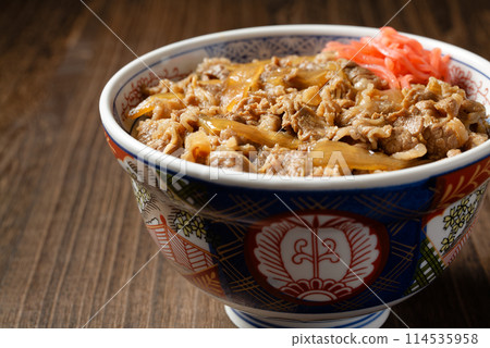 beef bowl  114535958