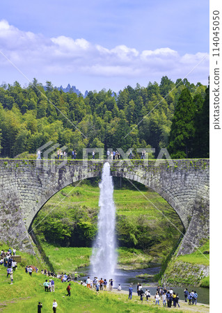 Exciting water discharge (Kamimashiro-gun, Kumamoto) 114045050