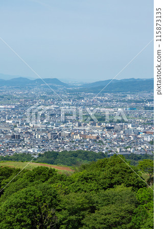 從奈良縣若草山看奈良市的風景 115873135