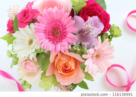 Pink gerbera arrangement 116136991