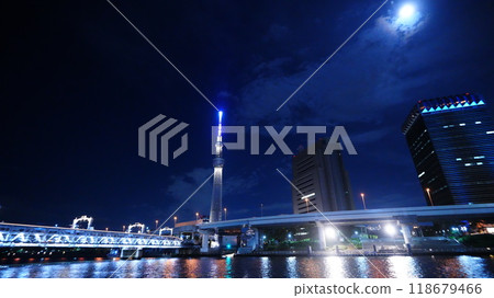 The night view of Skytree from the Sumida River is the harvest moon 118679466