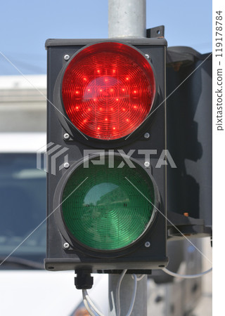 Traffic light 119178784