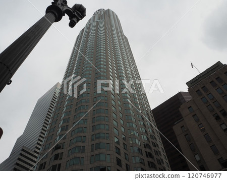 Library Tower, a skyscraper in Los Angeles 120746977