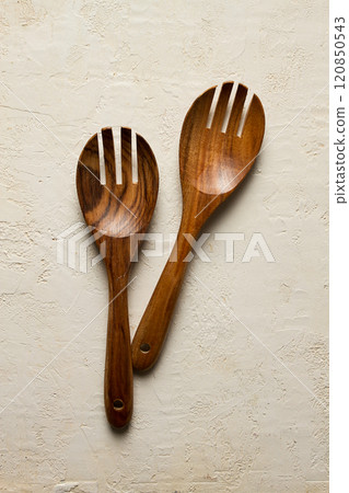 wooden spoon, with cloves, for salad, two pieces, natural wood, top view, 120850543