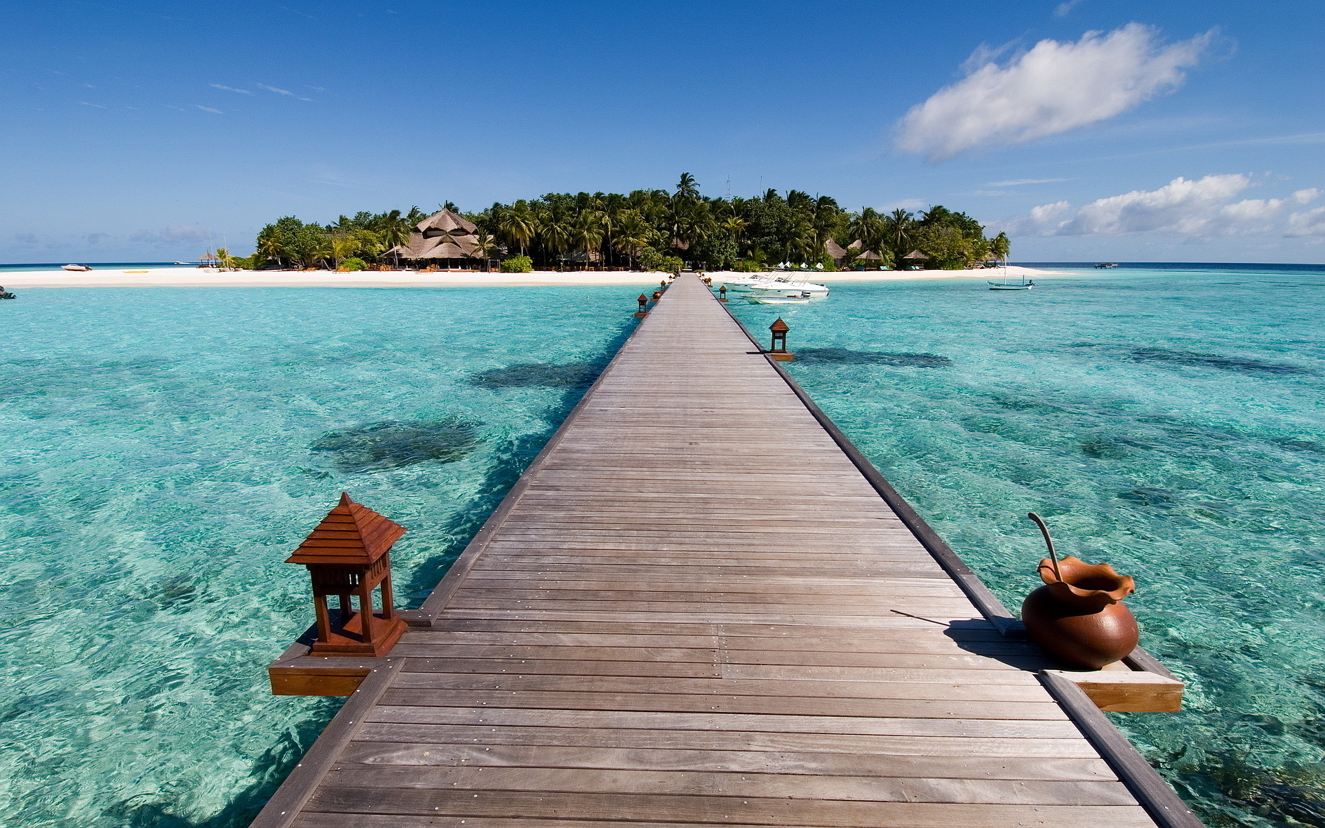 Bridge Tropical Island