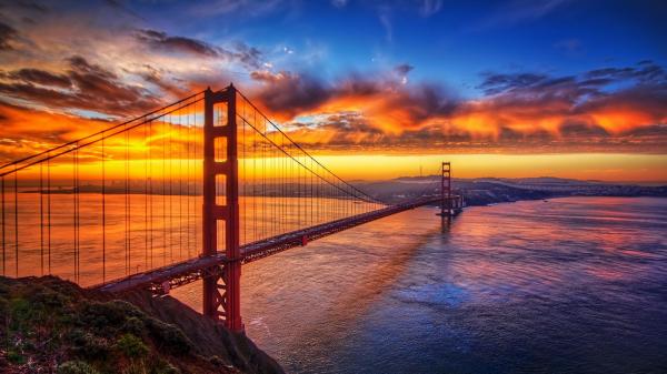 Golden Gate Bridge