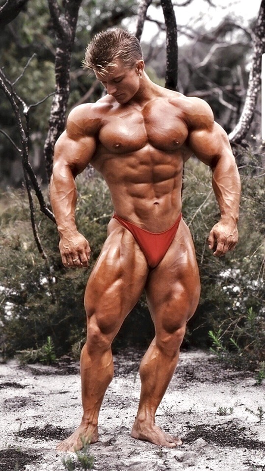 Lee Priest