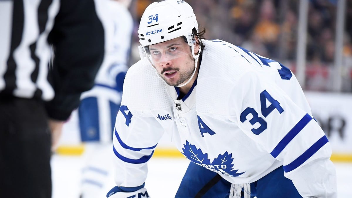 Les Maple Leafs de Toronto signent Auston Matthews à un mois de la pré-saison