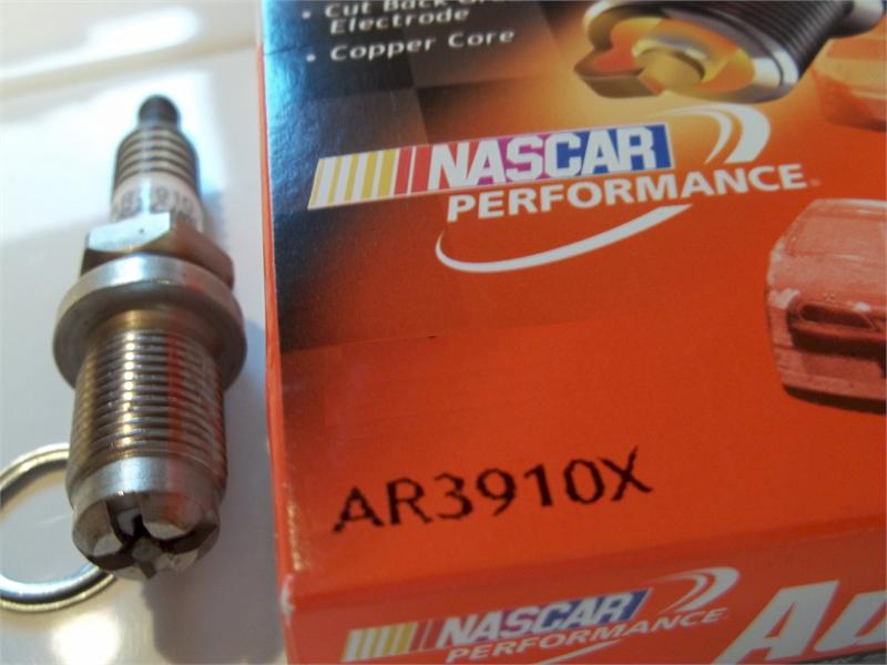 AR3910X Spark Plug, Honda GX160 / GX200