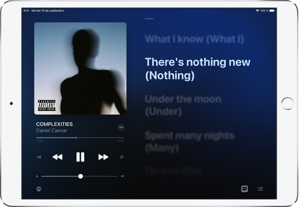 Pantalla de la letra con la ilustración del álbum, el título de la canción, el nombre del artista y el botón Más a la izquierda. Debajo se encuentran los controles de reproducción. Se resalta la letra actual y la siguiente aparece atenuada.