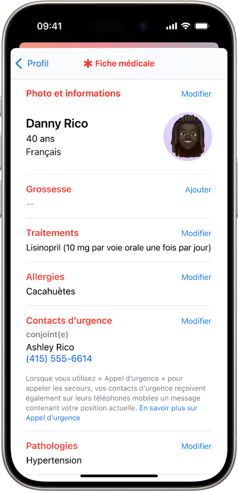 Écran Fiche médicale contenant des informations, notamment la date de naissance, les traitements, les allergies, les contacts en cas d’urgence et les problèmes médicaux.