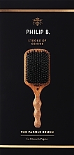 Perie de par cu peri naturali și de nailon Philip B Paddle Hair Brush