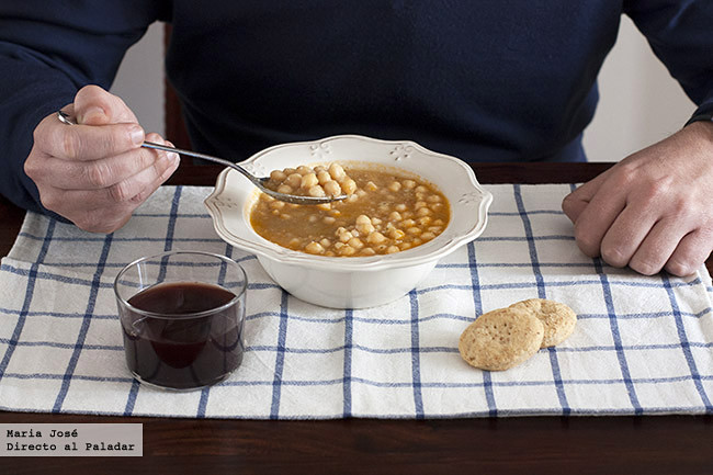 Garbanzos guisados al estilo de mi bisabuela. Receta fácil, sencilla y  deliciosa