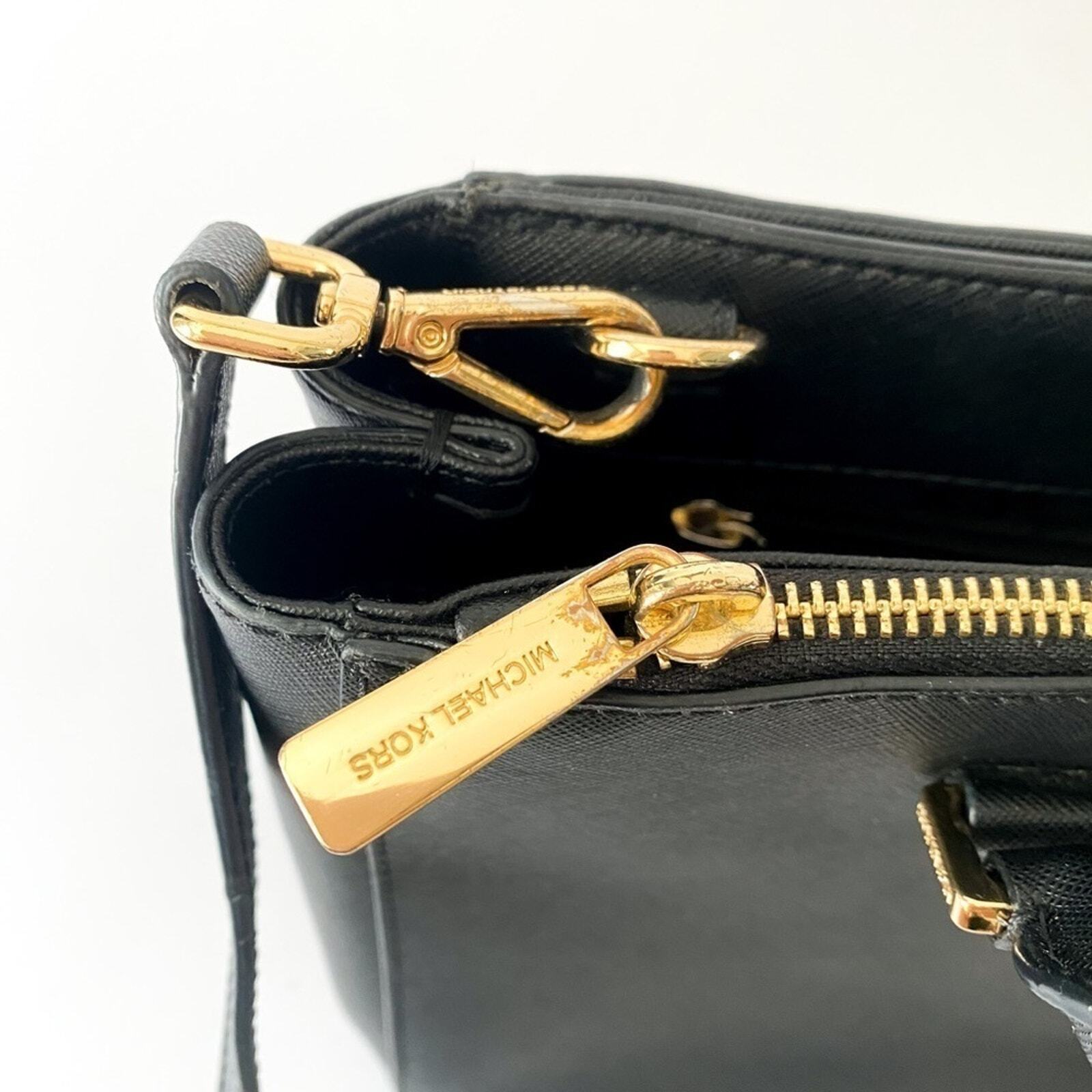 MICHAEL Kors black leather purse - image 6