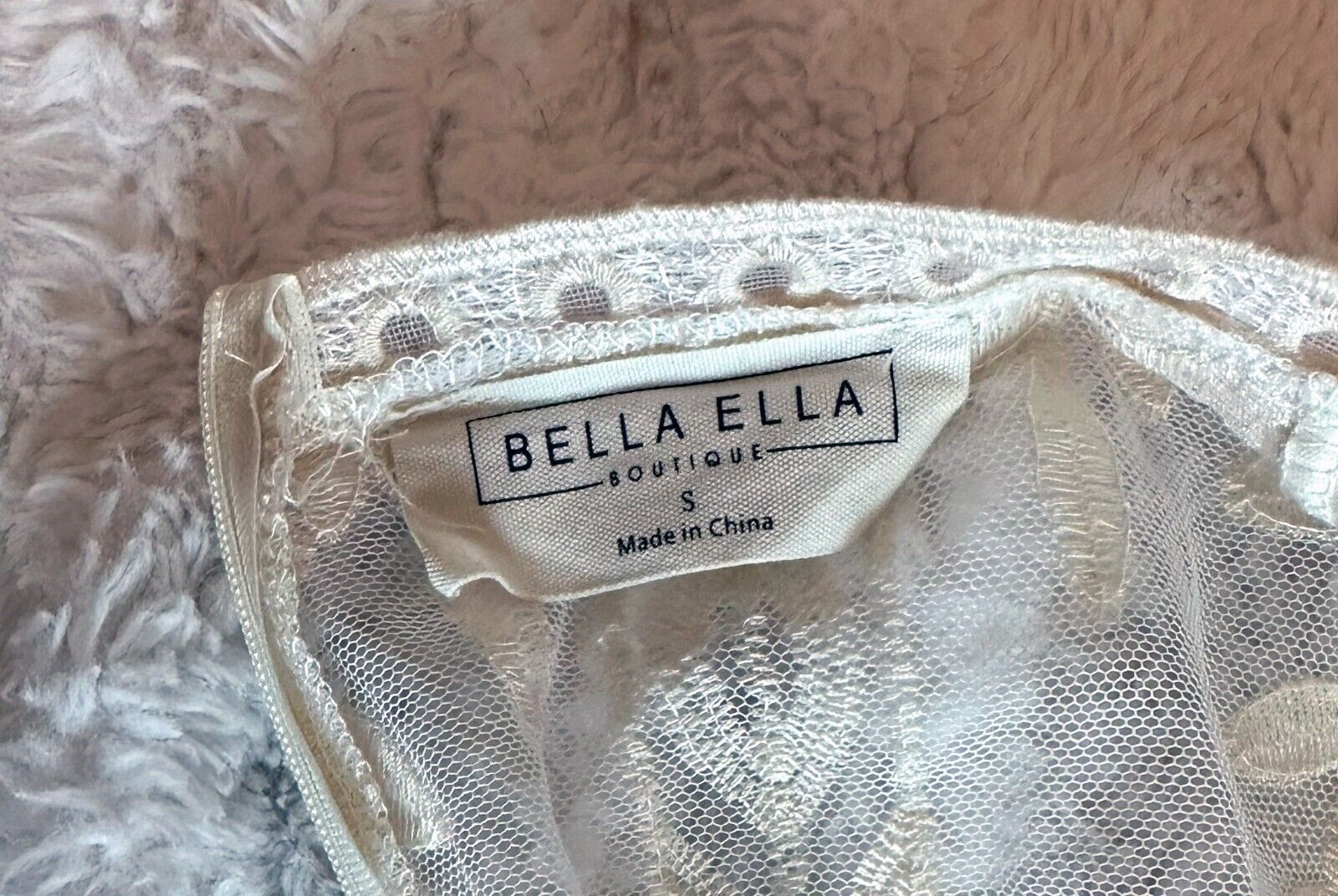 Bella Ella Boutique Ivory Lace Dress-Small-Partia… - image 4