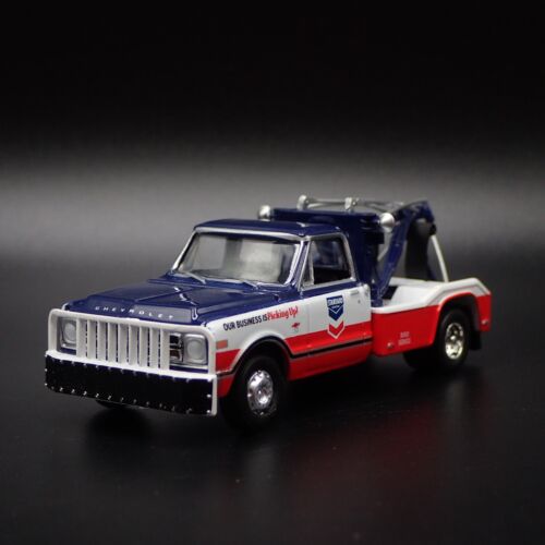 1968 CHEVROLET C30 DUALLY WRECKER TOW TRUCK STANDARD OIL 1:64 SCALE ...