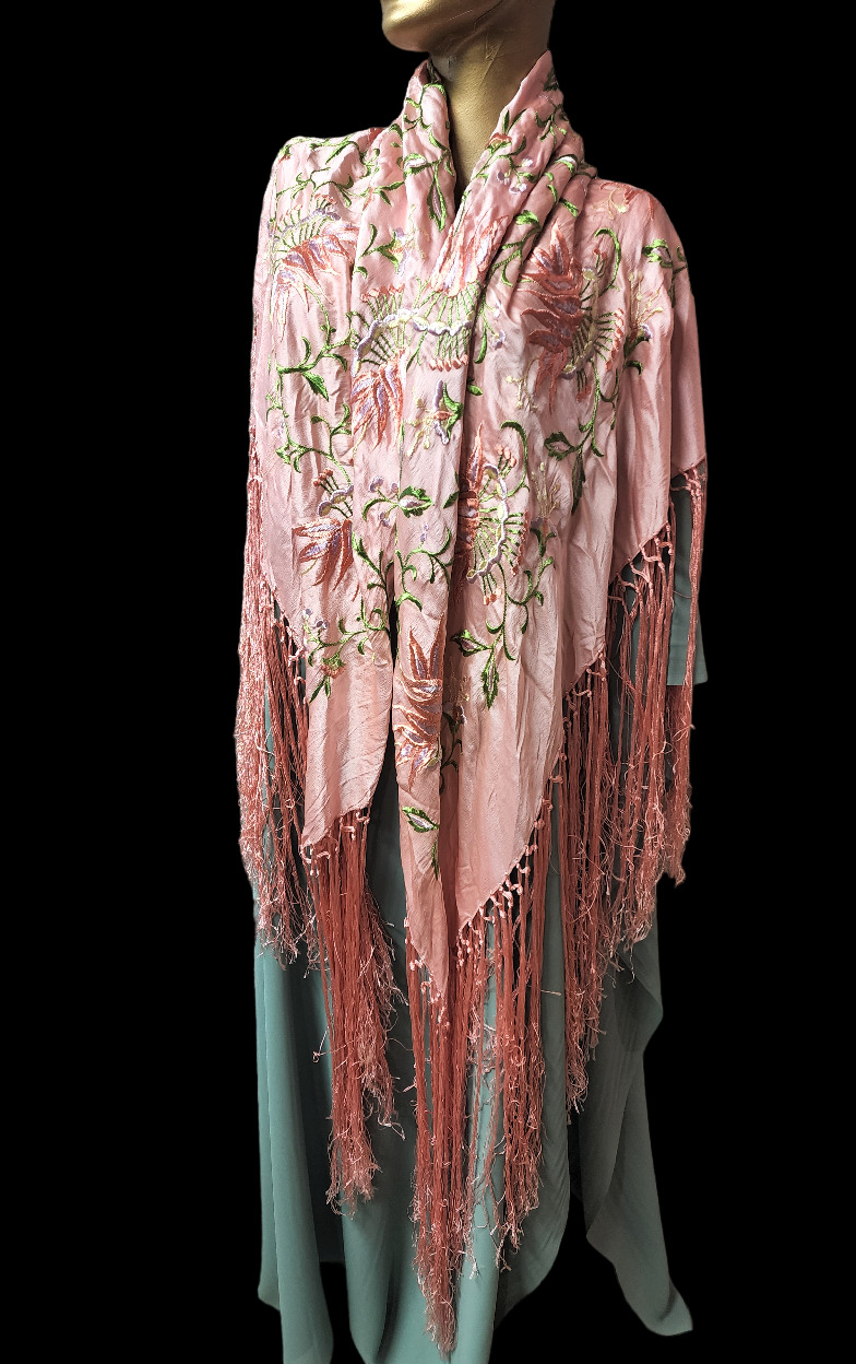 Vintage Chinese Piano Scarf Fringed Floral Embroi… - image 1