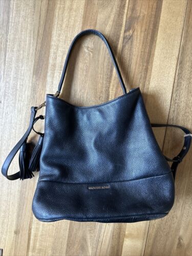 Michael Kors Hobo Purse Black Pebble. USED