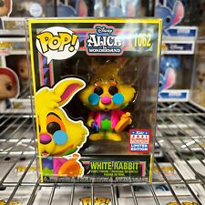 Funko Pop Alice in Wonderland : Black Light White Rabbit #1062 Share Convention