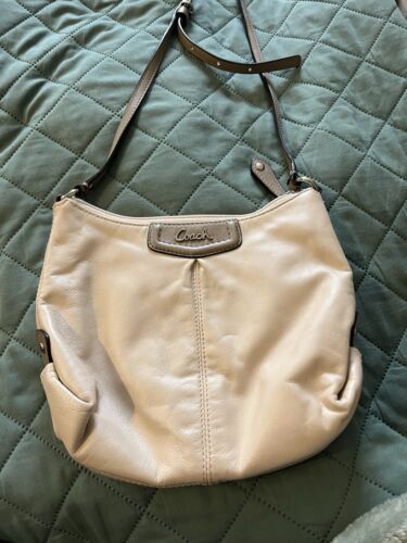 Coach Cream Colored Purse Pocketbook