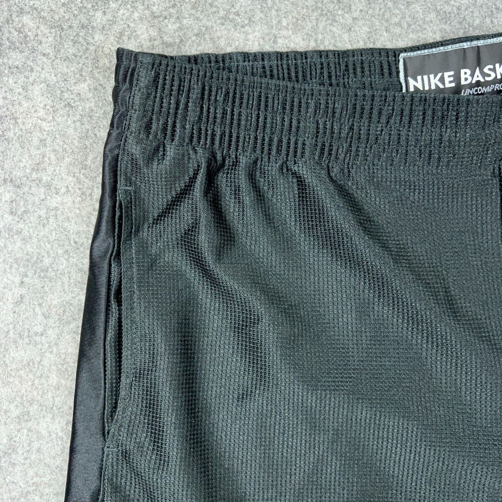 VTG Nike Basketball Shorts Mens Large Black Dazzl… - image 2