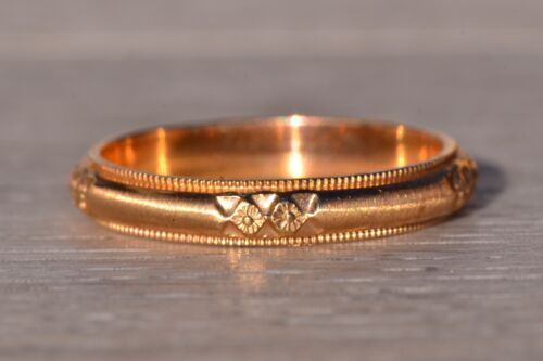 Antique New Old Stock Wedding Band in Yellow Gold - image 1