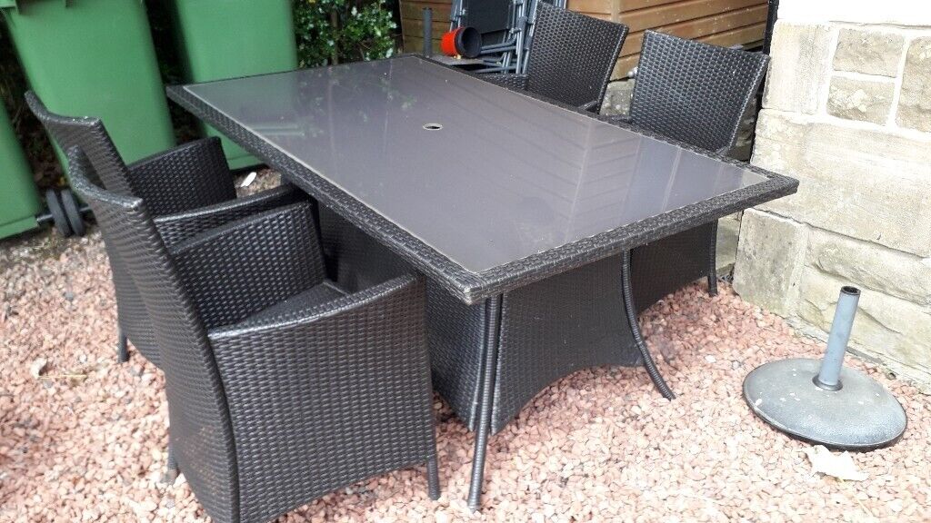 Rattan garden table and chairs | in Bearsden, Glasgow | Gumtree