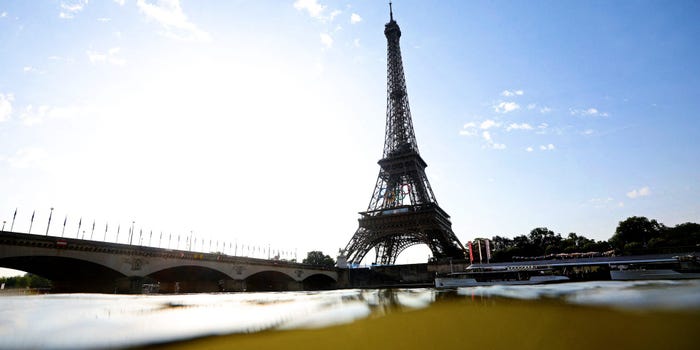 Eiffel Tower shown from point of view of Siena River