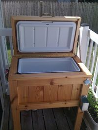 DIY: Patio / Deck Cooler Stand