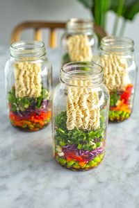 These healthy homemade instant noodles are an easy and delicious vegetarian lunch idea! Prep them in mason jars then just add water!