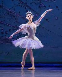 Caroline Perry in Cincinnati Ballets production of Don Quixote. Act II dream scene.