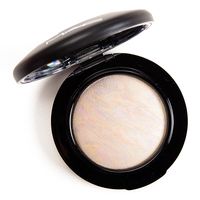 MAC Lightscapade Mineralize Skinfinish