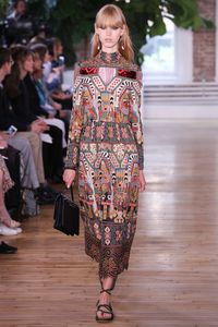 Valentino Resort 2018 Fashion Show Collection