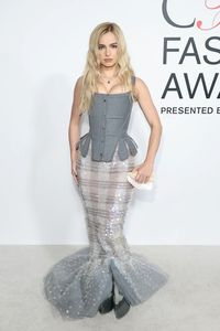 addison rae in thom browne, 2024 cfda awards