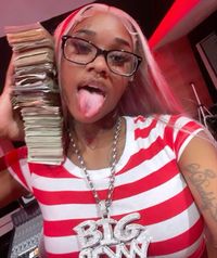 Aesthetic , rapper , celebrity, big sexy  , mrs. Sexxy , grill , famous , #rapper #rap #celebrityfashionstyle #celebrity #famous #known #rapgame #black women #blackgirl #blackgirlshairstyles #blackgirlaesthetic #money #moneymaker #hustle #hustlemotivation