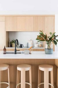 Is "No Hardware" the New Hardware Trend for Kitchens?