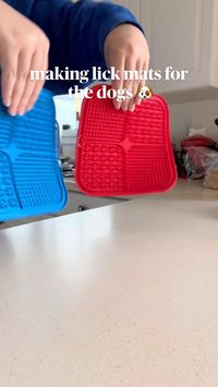 making lick mats for the dogs 🐶 | dog lick mat | slow feeder | dog treats | dog toys | dog mom | dog food | enrichment dog toy | enrichment toy | dogs | puppy | puppies | dog food preparation | food preparation | frozen dog food |