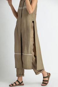 Buy Green Cotton Poplin Spread Collar Pleated Tunic For Women by THREE Online at Aza Fashions.