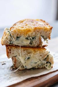 Spinach and Ricotta Grilled Cheese