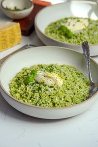 Spinach Pastina… So cozy, comes together in one pan in 20 min! Flavors are unreal and the mascarpone on top is fire!!