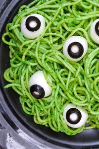 This Halloween pasta recipe is spooky, fun, and the perfect Halloween dinner. An easy dinner to serve before going trick or treating!