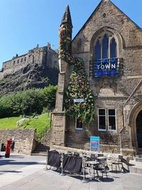 Cold Town House, Edinburgh - near castle with a rooftop option