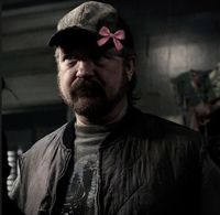 #bobbysinger #jimbeaver #supernatural #spn #satire #icon #bow #bows #pink