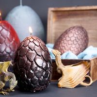 Dragon Egg Candles // #GOT #dragons #candle #DIY #gameofthrones