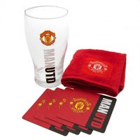 This Manchester United mini bar set includes everything you need for a good old session watching the match at home. FREE DELIVERY on all of our football gifts.