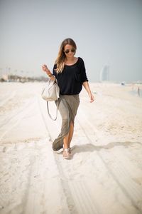 What to Wear in Dubai in December